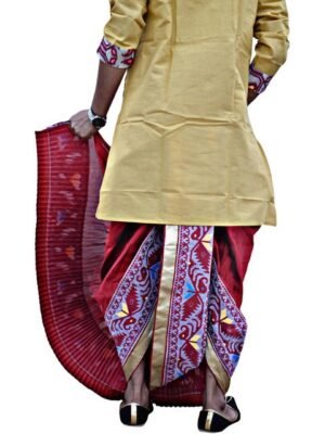 amit-online-men-jamdani-border-solid-mour-puccho-dhoti-1.jpg