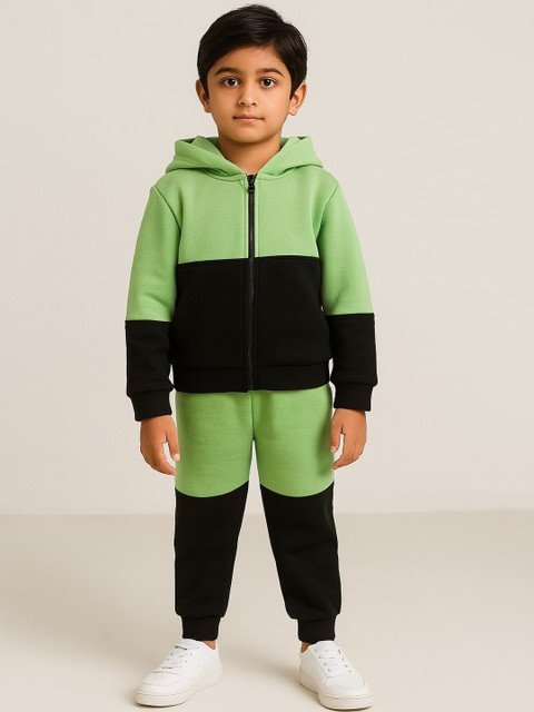 AWW HUNNIE Boys Colourblocked Hooded Tracksuits