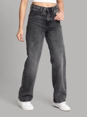 Bene Kleed Women Straight Fit Heavy Fade Tinted Jeans