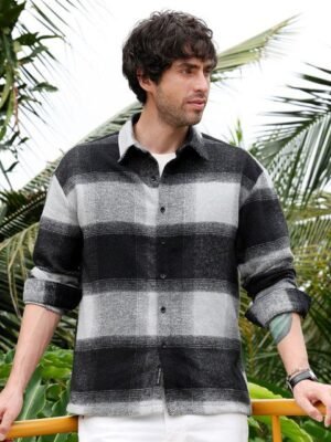 Campus Sutra Men Comfort Oversized Fit Buffalo Checked Spread Collar Cotton Casual Shirt