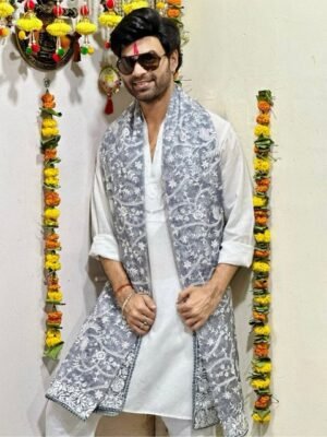 Dupatta Bazaar Men Floral Embroidered Organza Dupatta