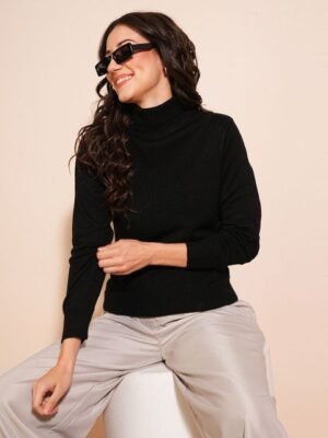 Globus Women Solid Turtle Neck Pullover Sweater