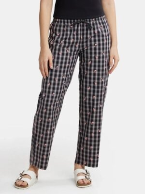 Jockey Super Combed Cotton Woven Fabric Relaxed Fit Striped Pyjama with Side Pockets -RX06