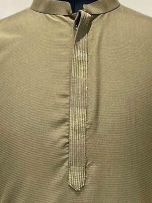 jugg-jugg-jeeyo-mandarin-collar-straight-kurta-with-trousers-1.jpg