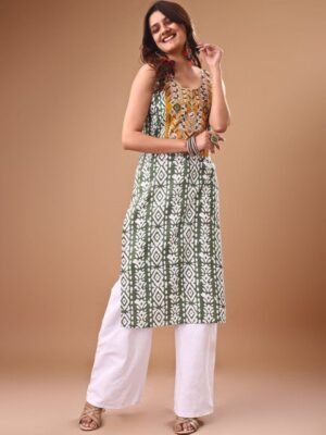kalini-women-dyed-patchwork-kurta-1.jpg