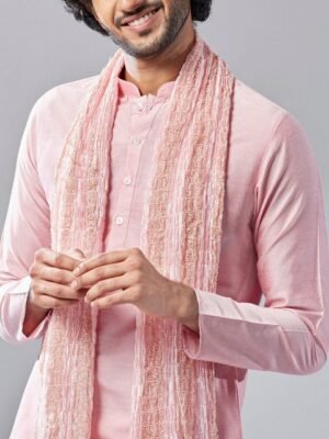 kisah-men-woven-design-tasselled-dupatta-1.jpg