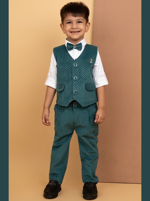 LITTLE COLLARS Boys Self Design Velvet Suede Single-Breasted 4-Piece Suits