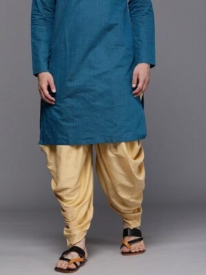Manyavar Men Solid Patiala