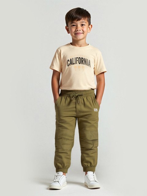 max Boys Regular Fit Cotton Joggers Trousers