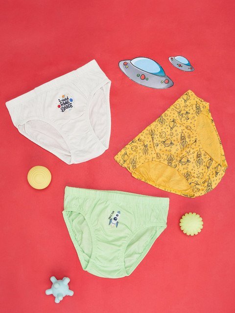 Pantaloons Junior Boys Pack of 3 Pure Cotton Basic Briefs 8909044212894