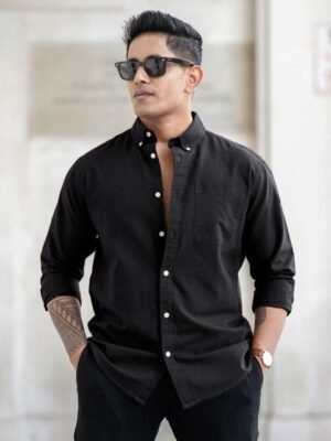 Powerlook Men Button-Down Collar Solid Cotton Casual Shirt