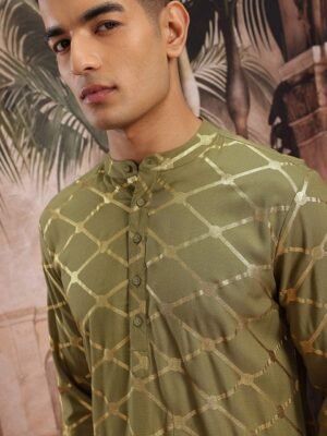sangria-geometric-foil-print-band-collar-kurta-with-solid-trousers-1.jpg