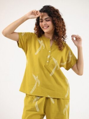 sanskrutihomes-graphic-printed-pure-cotton-night-suit-1.jpg