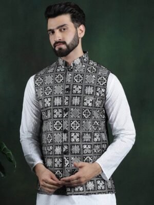 SOJANYA Men Embroidered Woven Nehru Jacket