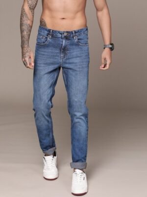 The Roadster Lifestyle Co. Men Slim Tapered Fit Jeans
