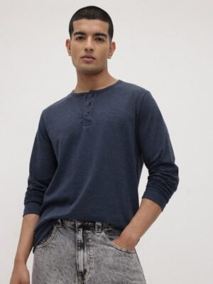The Roadster Lifestyle Co. Solid Henley Neck T-shirt