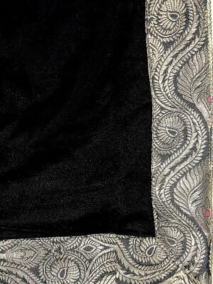 utsav-fashion-men-velvet-dupatta-6.jpg