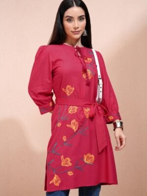 Vishudh Women Floral Embroidered Round Neck Three-Quarter Sleeves Tunic